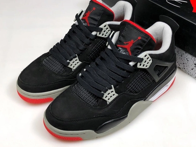 308497-060 4 CEMENT RETRO BLACK JORDAN 1210